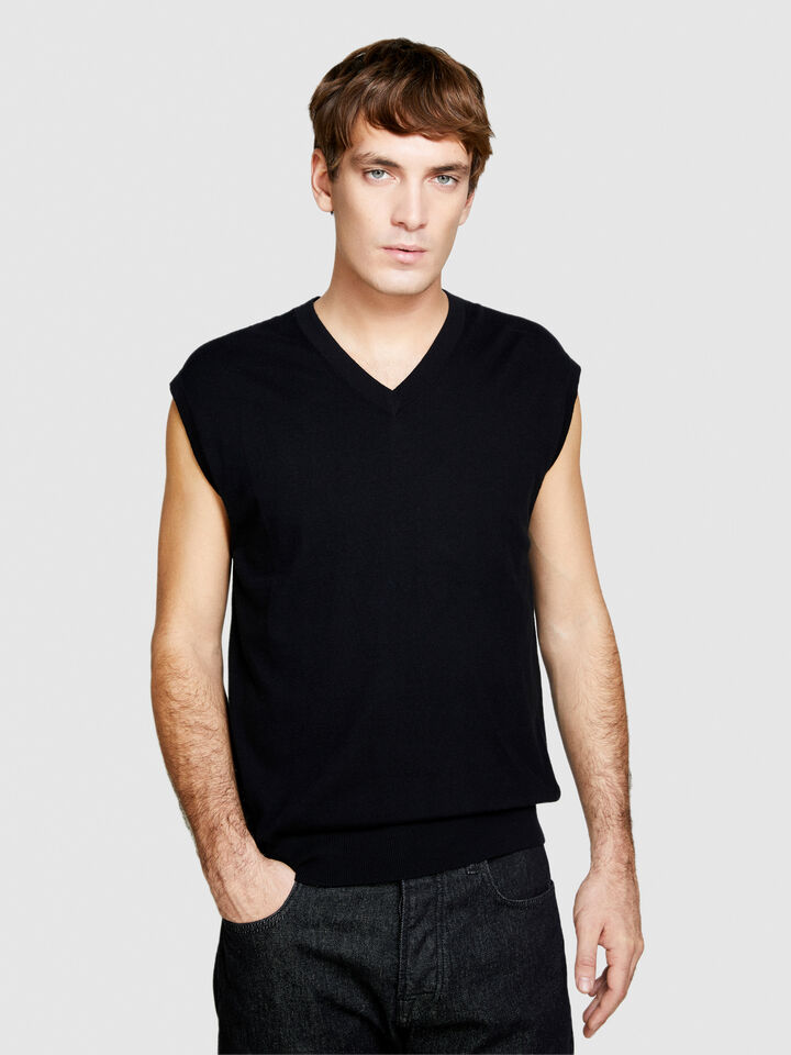 Knit vests - men's v-neck sweaters - Black | Sisley image number 4